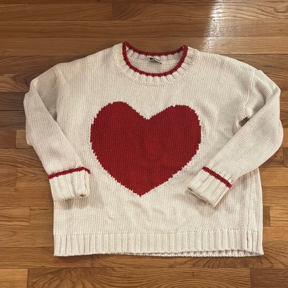 Red Heart Sweater - Picture 1 of 3